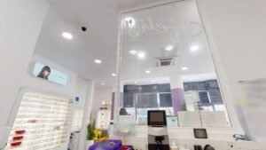 L'OPTICIEN DU COIN