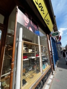 Maison Lesi-Opticien Rue Saint Lazare Paris 9