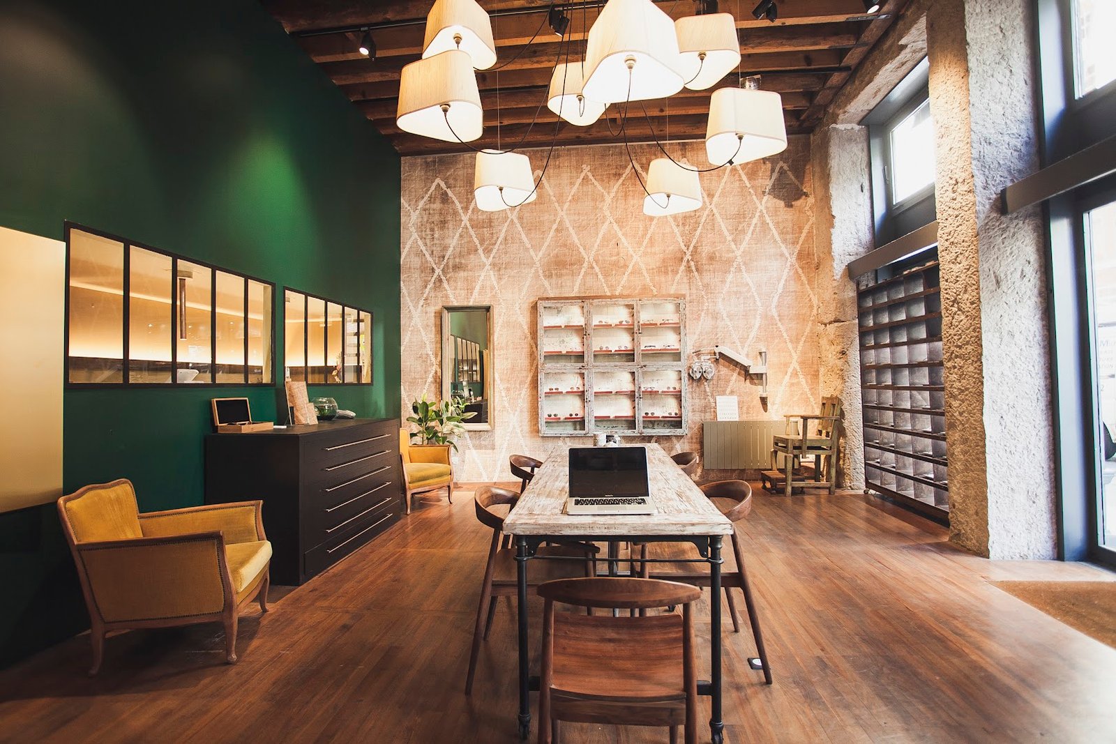 Marius glasses Lyon 9