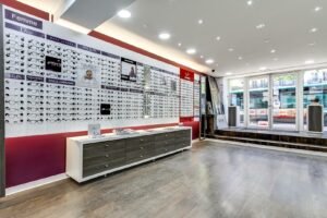 Optician Alain Afflelou Paris