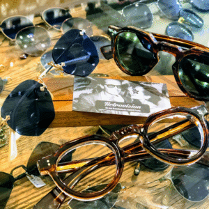RETROVISION Opticien Lunetier Créateur - MARAIS - PARIS