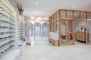 OLA - L'OPTICIEN LUNETIER DE L'AMIENOIS - LUNETTES CREATEURS A AMIENS