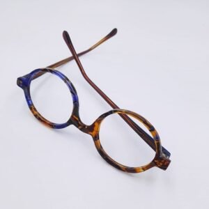 OPTIK BY michèle B. - Opticien Le Marais - Lunettes sur mesure