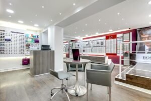 Optician Alain Afflelou Paris