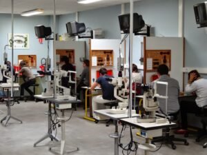 Higher School of Opticianry of the West - ESOO