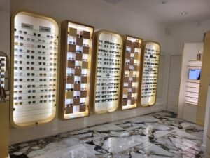 Maison Lesi-Opticien Rue Saint Lazare Paris 9
