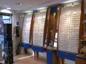 Opticia