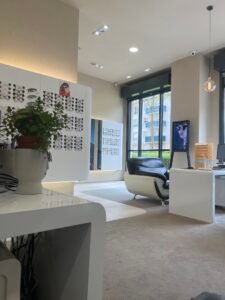 opticien l'atelier à lunettes " Vision Store "