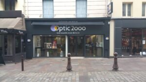 Opticien Poissy - Optic 2000 - Face au cinéma