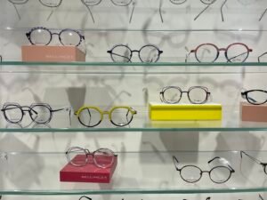 Opticien Plaisir - Optic 2000 - Niveau passerelle