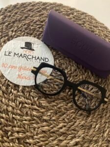 LE MARCHAND DE LUNETTES