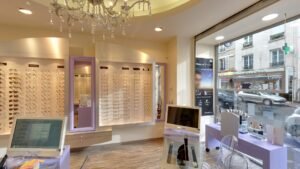 Joana Sultan Opticiens- Accueil et service personnalisés sur rendez vous ou directement en magasin