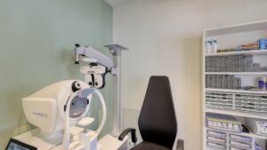 Opticien Craponne - Optic 2000 - A côté de Mr Bricolage