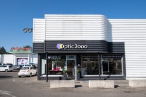 Opticien Craponne - Optic 2000 - A côté de Mr Bricolage