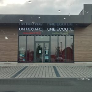 UN REGARD UNE ECOUTE