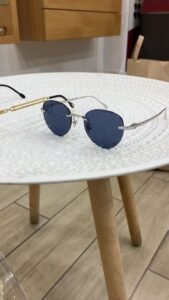 LES OPTIMISTES OPTICIENS