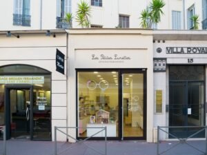 LES PETITES LUNETTES