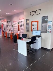 OPTIQUE VERNEUIL - Opticien