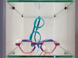 Opticien LA PETITE LUNETTERIE à Tours