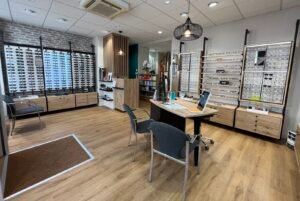Opticien Versailles - Montreuil - Le Collectif des Lunetiers