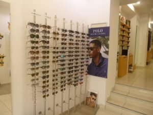 LA FABRIQUE A LUNETTES-Opticien-Arles