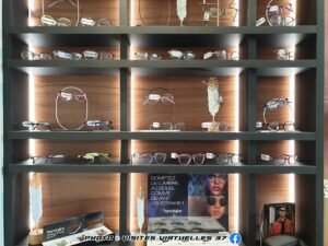 Opticien LA PETITE LUNETTERIE à Tours