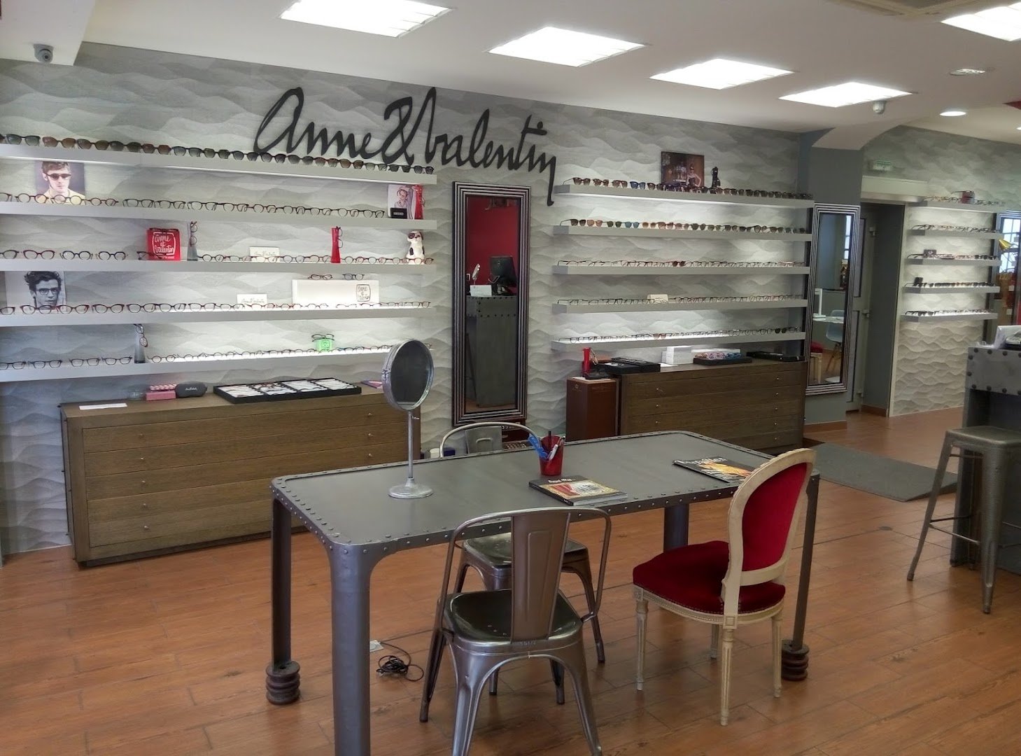 LE LUNETIER Versailles