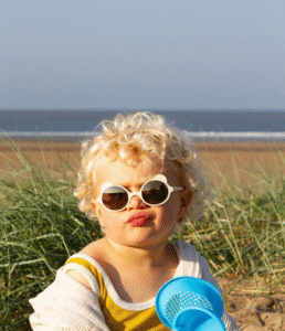 L'Opticien de l'Aube Rouge