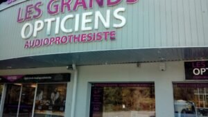 Les Grands Opticiens